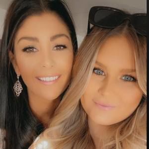 Meet your Posher, Teri